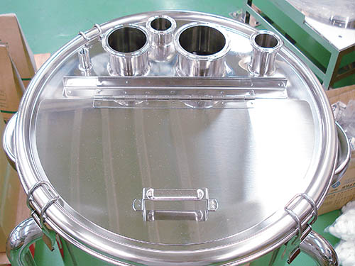 シリコンラバーヒーター対応脚付ホッパー容器 2