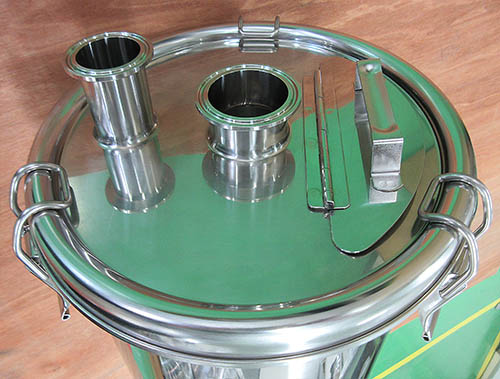 蓋ヘルール・開閉蓋付ホッパー容器 2