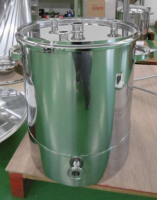 蓋ヘルール付スロープ容器 1