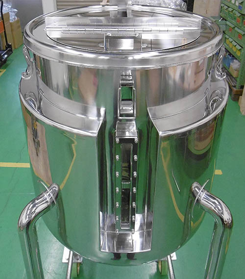 攪拌機取付座付ジャケット型鏡板攪拌容器 2