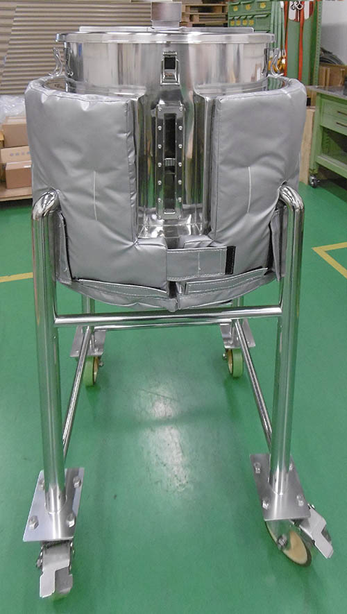 攪拌機取付座付ジャケット型鏡板攪拌容器 3