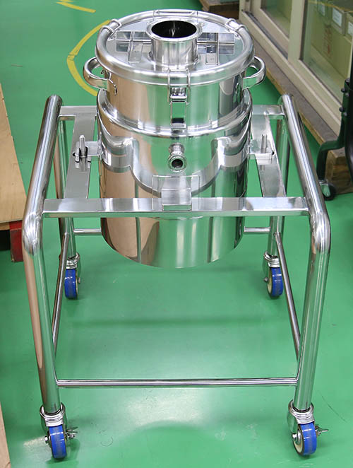 ブラケット付耐圧ジャケット型鏡板攪拌容器 1