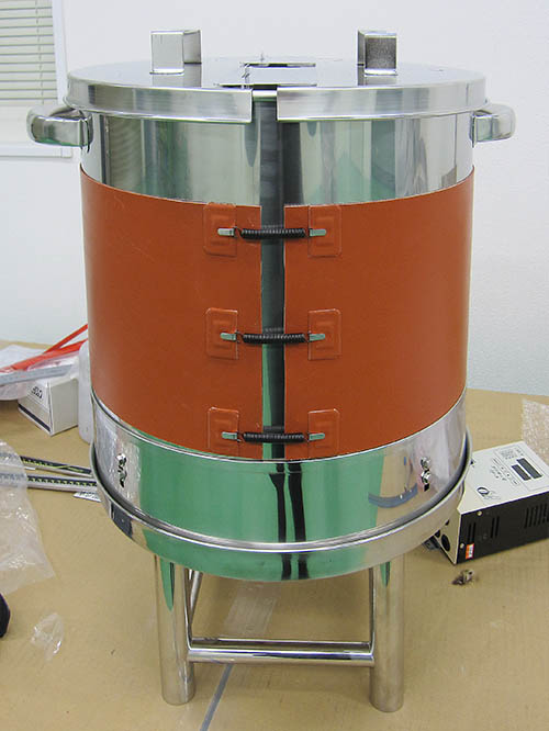 シリコンラバーヒーター付攪拌容器 1