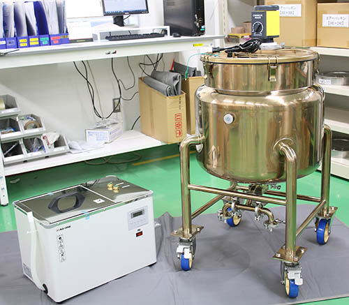 温水循環ジャケット型攪拌容器 1