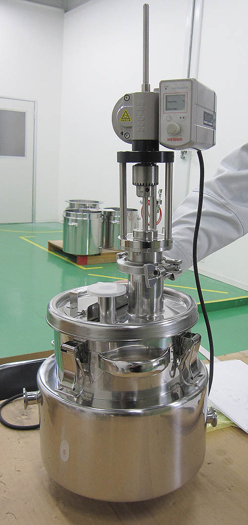 温調攪拌用ジャケット型ホッパー容器 1