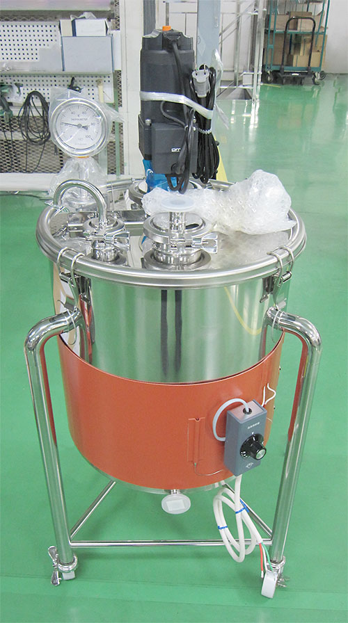 シリコンラバーヒーター仕様攪拌容器ユニット　1